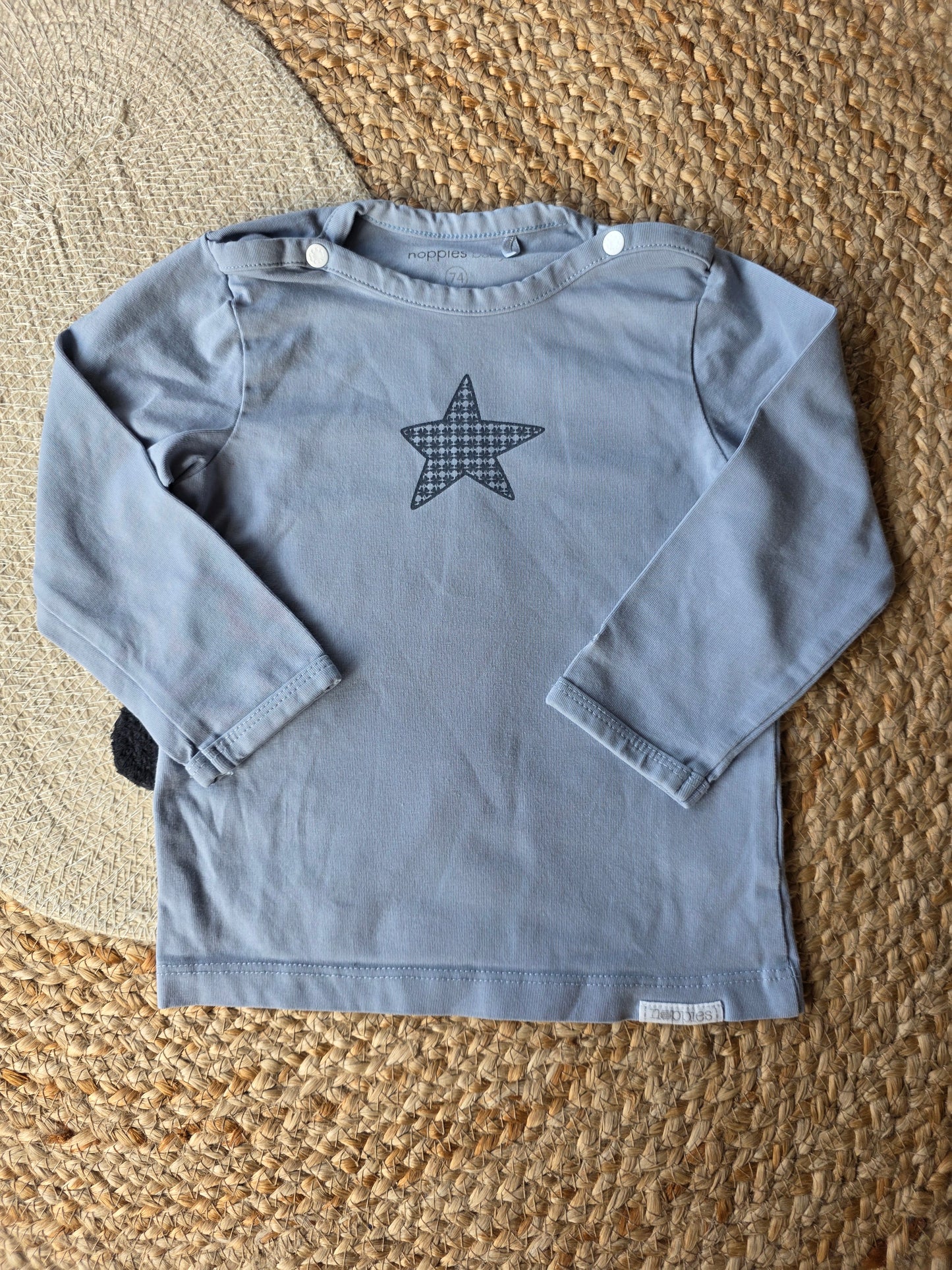 Noppies shirtje maat 74
