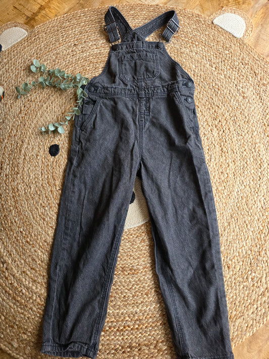 Hema tuinbroek maat 110/116