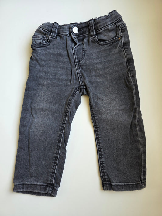 Zara jeans maat 80