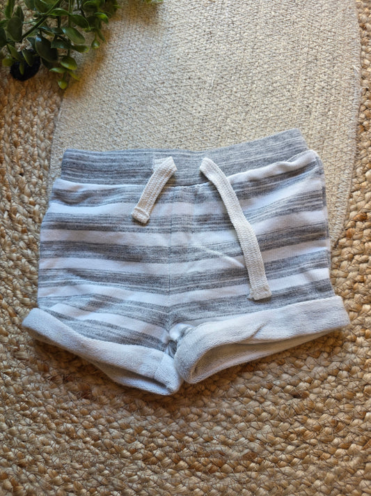 Hema korte broek maat 62 -k224