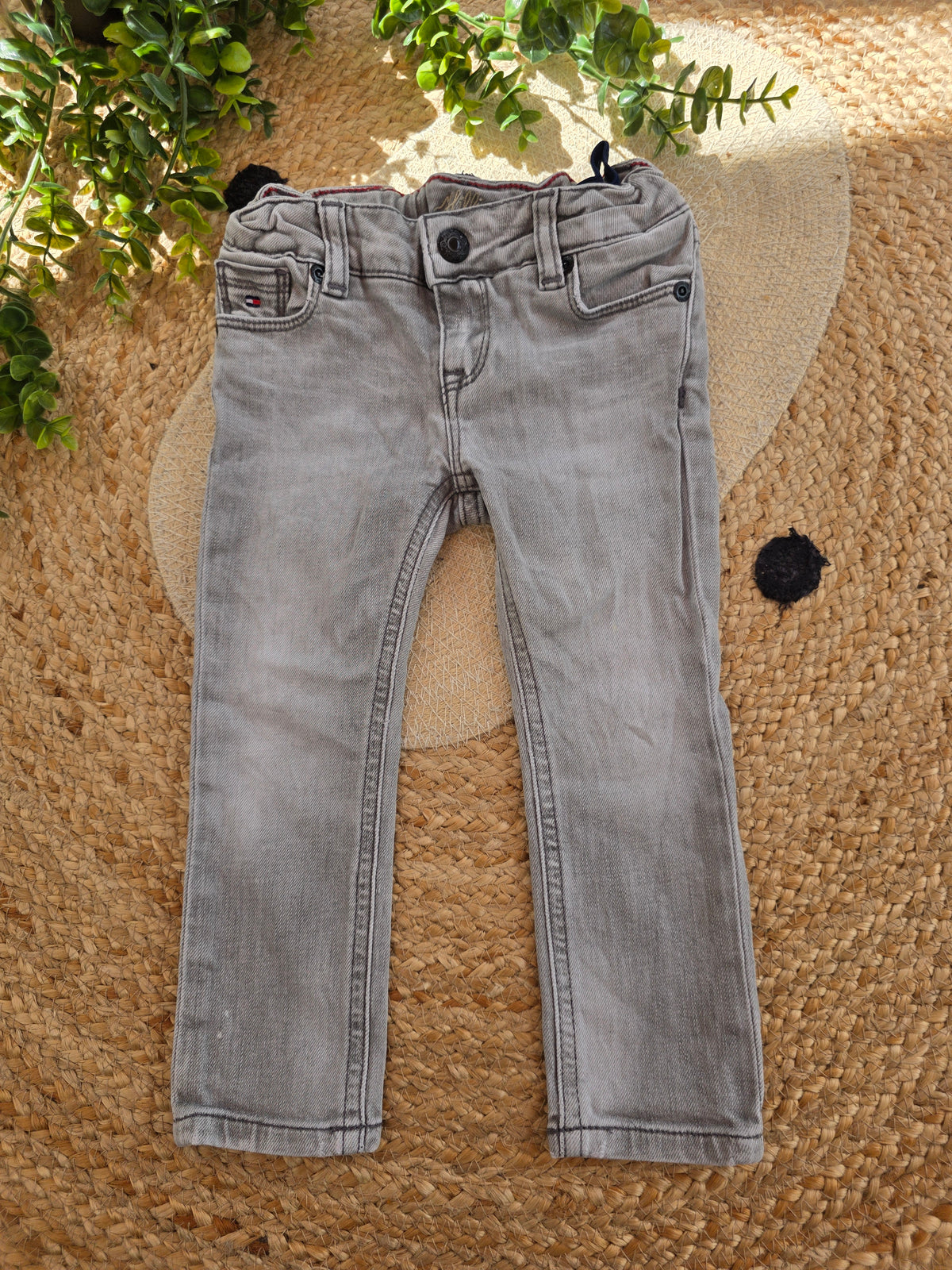 Tommy Hilfiger jeans maat 18-24 M