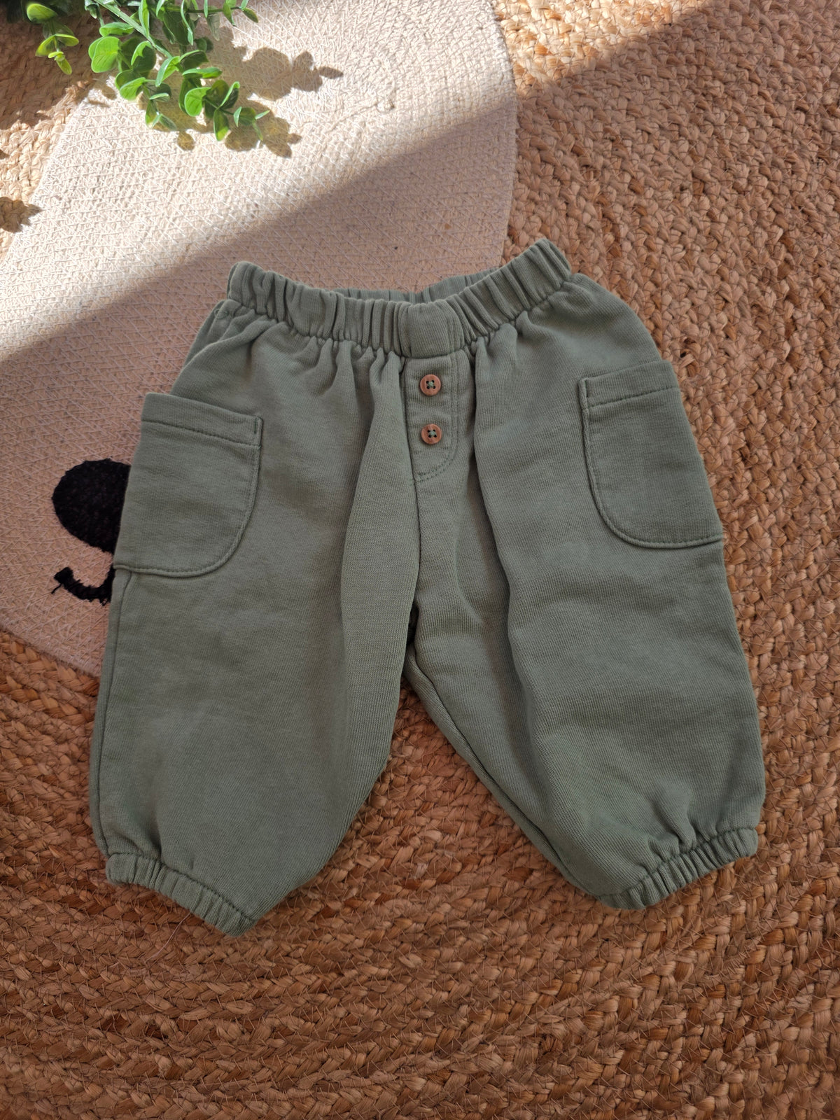 Hema broek maat 68