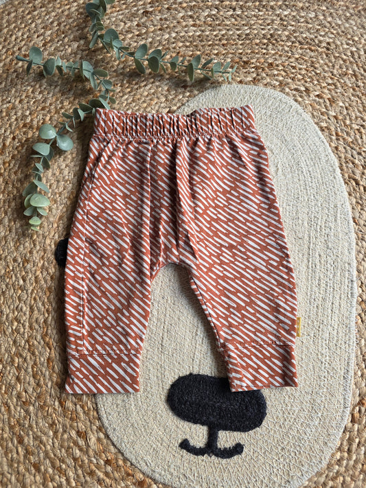 Hema broekje maat 62