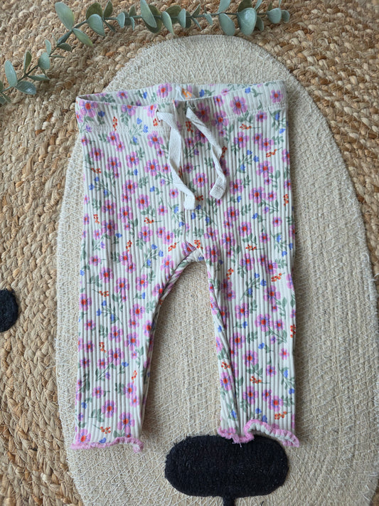 Hema broekje maat 62