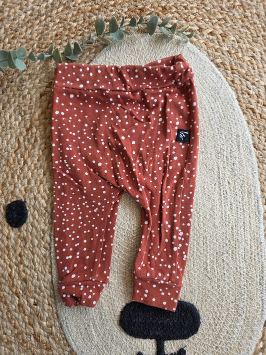 Babystyling broekje maat 56