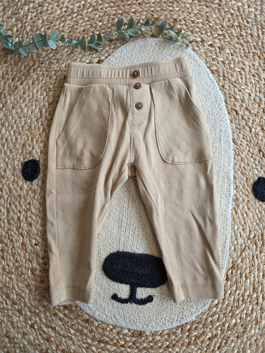 Hema broekje maat 68