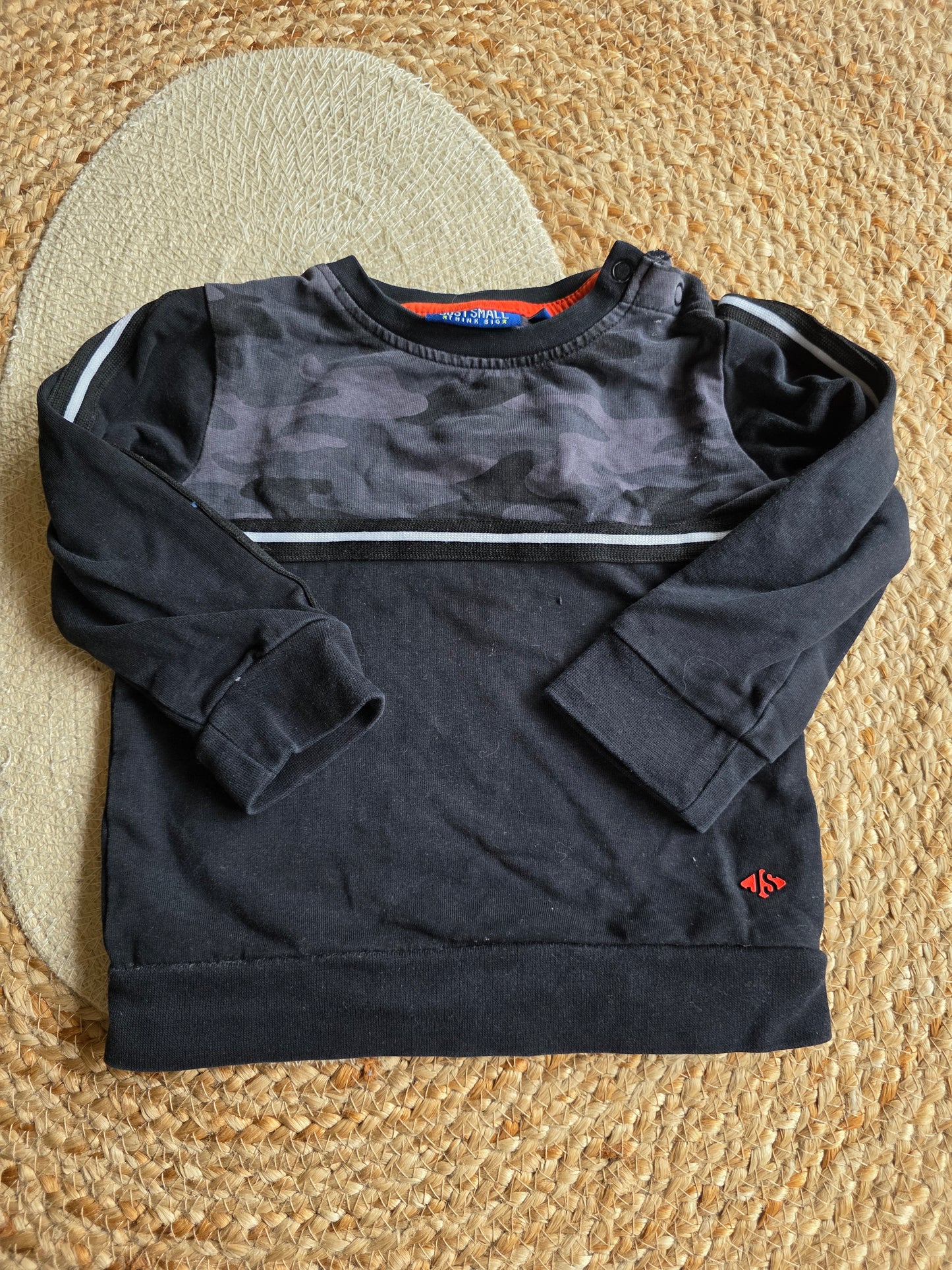 Just small shirtje maat 86