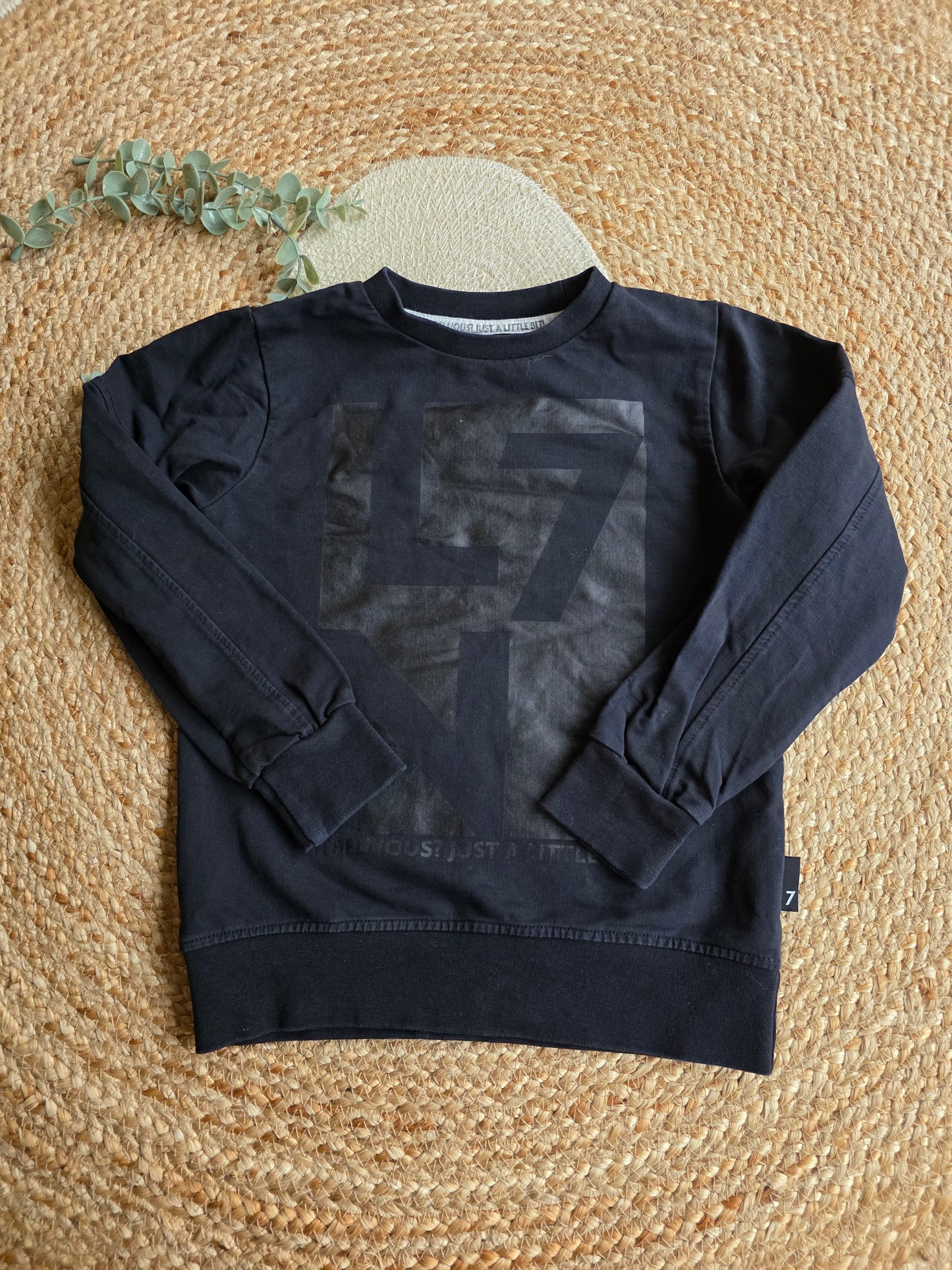 Lucky number 7 trui maat 110/116