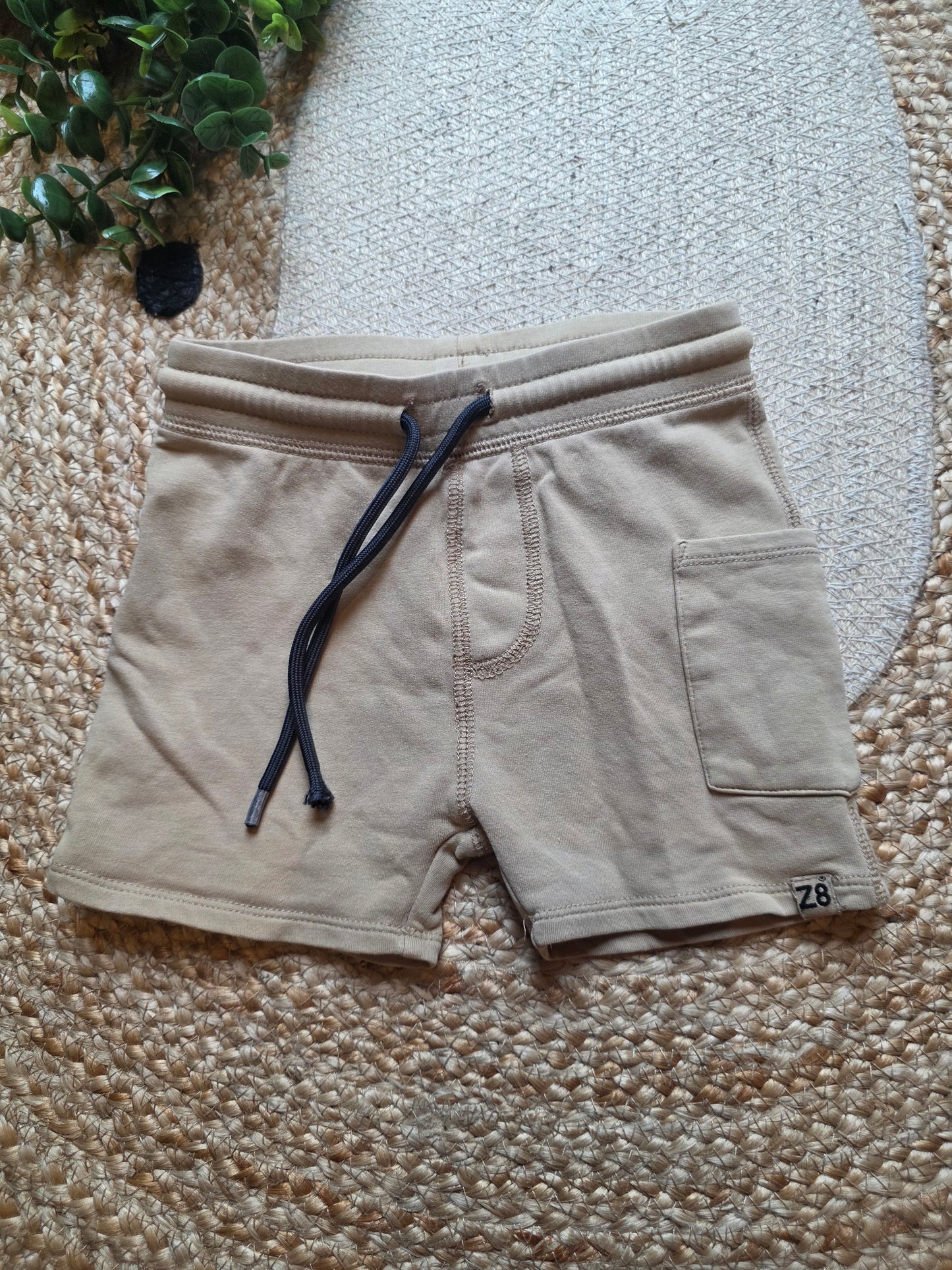 Z8 korte broek maat 92