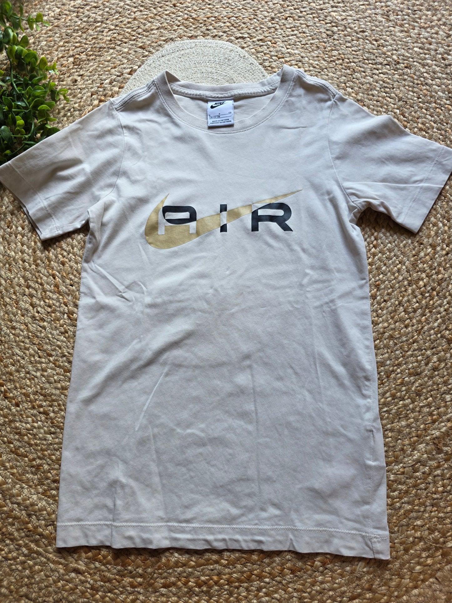 Nike tshirt maat 128-134CM -K219