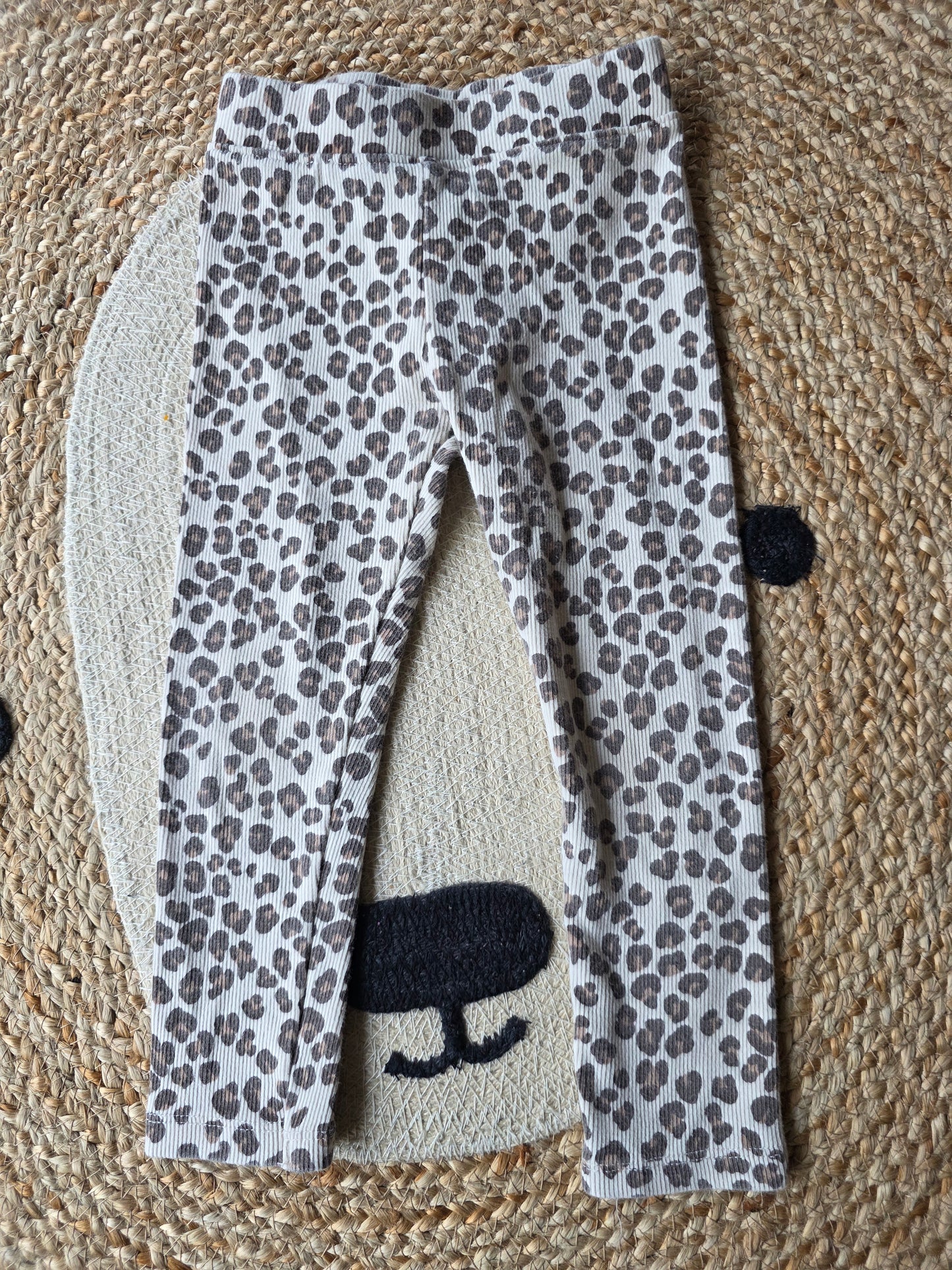 Zara legging maat 104