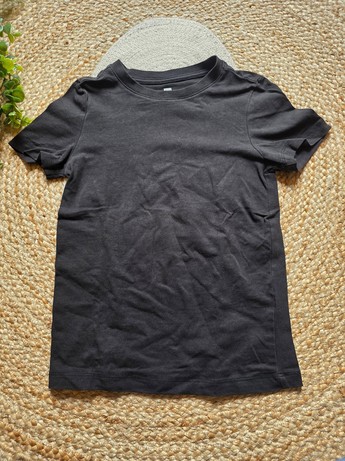 Hema tshirt maat 122/128
