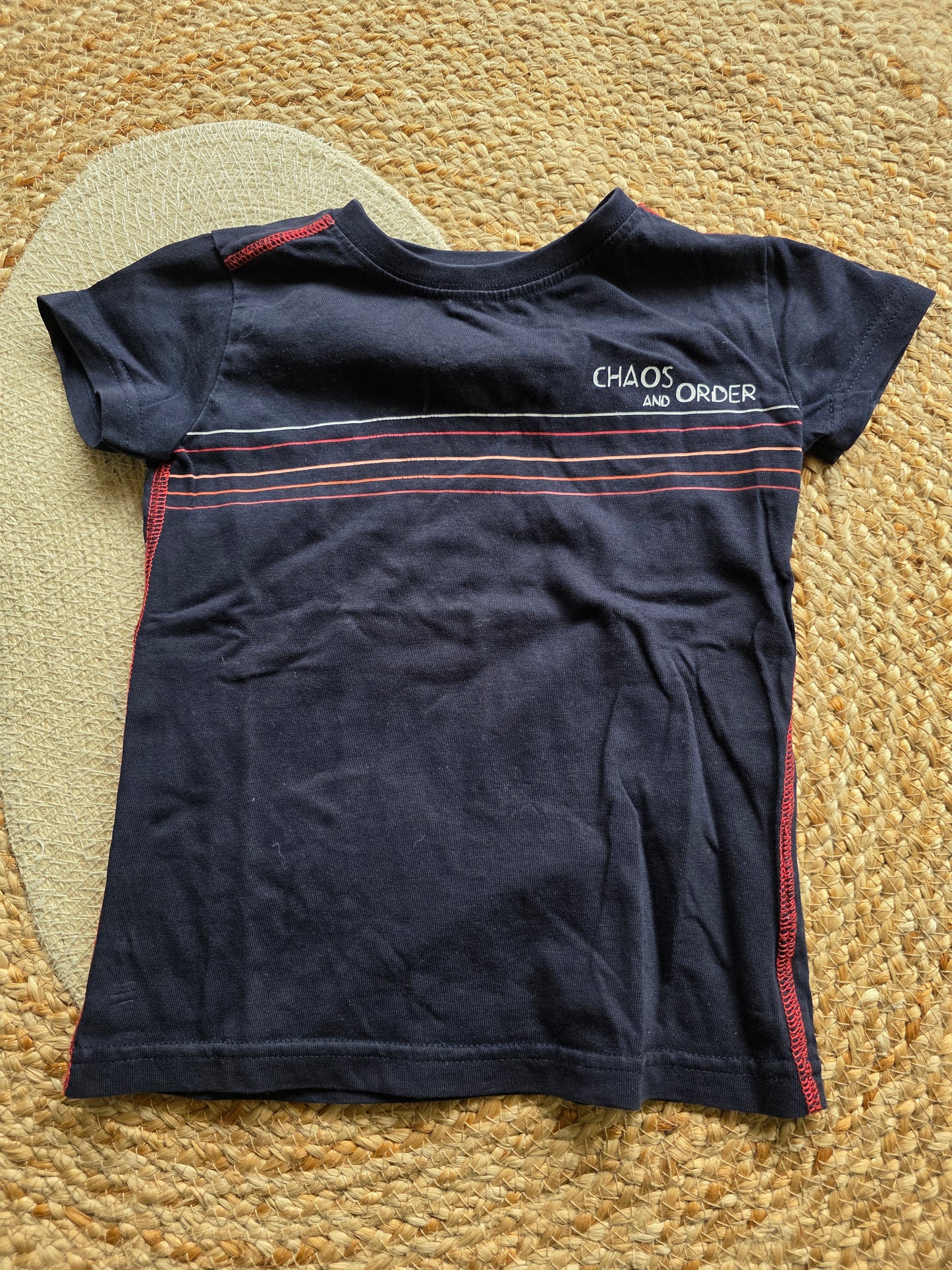 Chaos & order tshirt maat 98/104