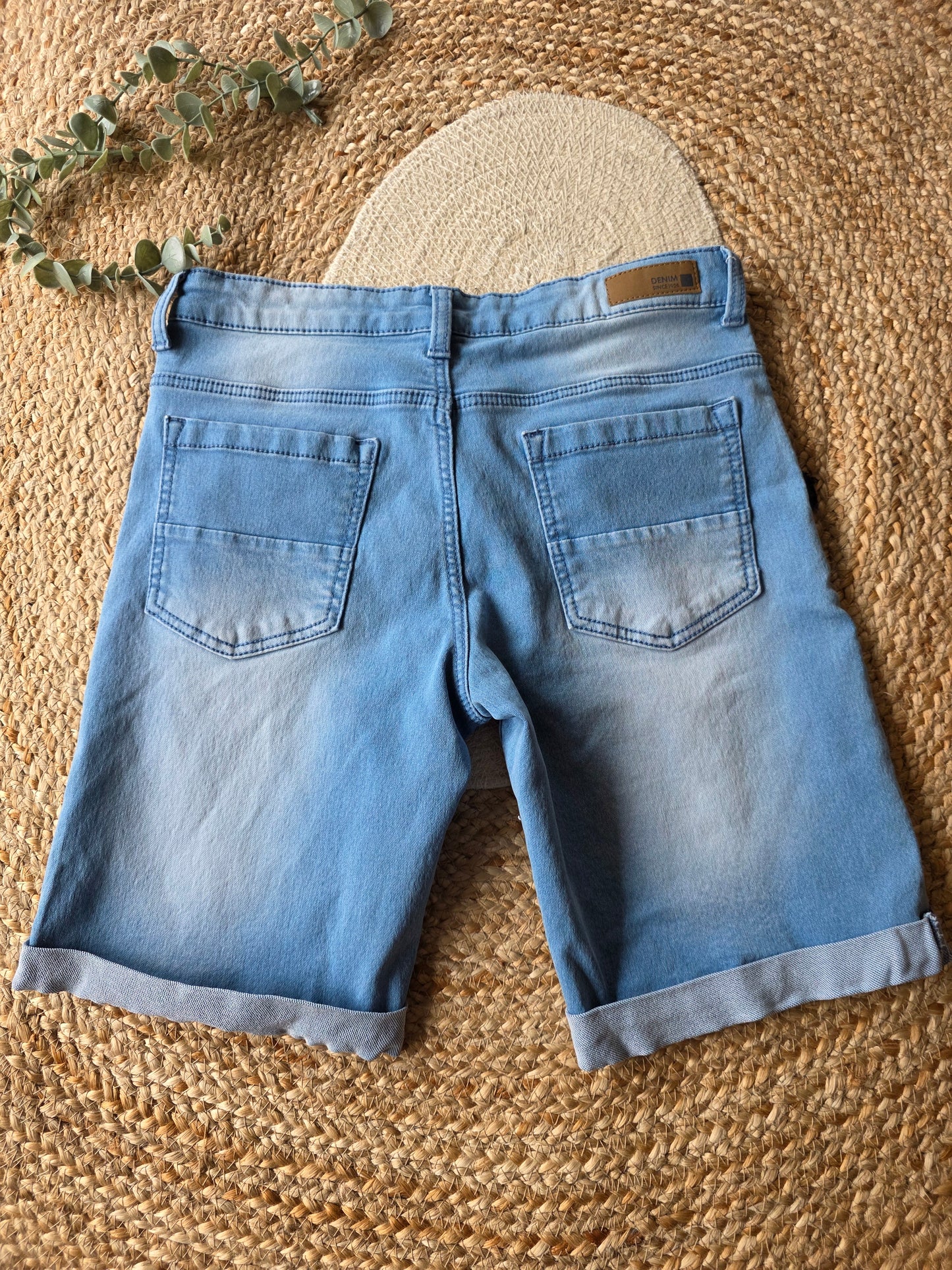 Hema korte broek maat 146/152