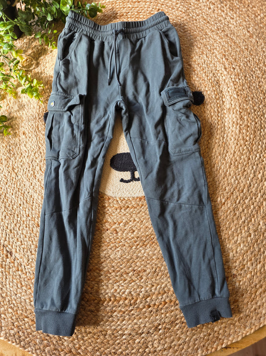 Z8 broek maat 128
