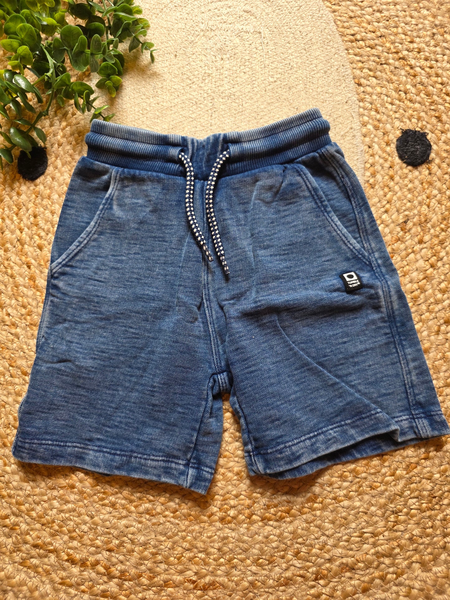 Tumble n dry korte broek maat 98 -K226