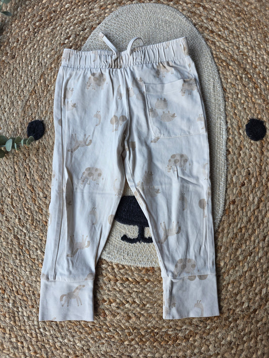 Mini broek maat 80