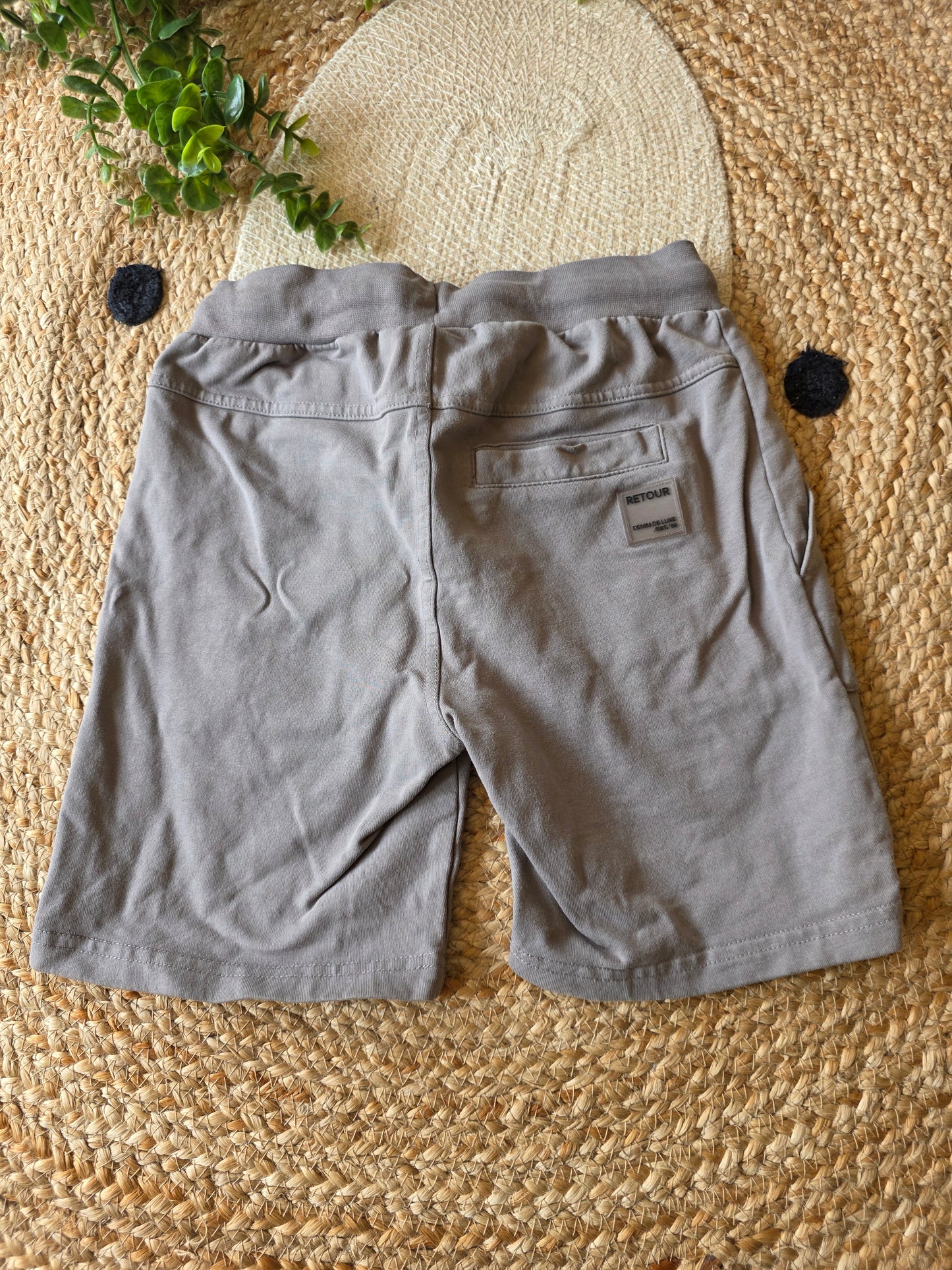 Retour korte broek maat 116