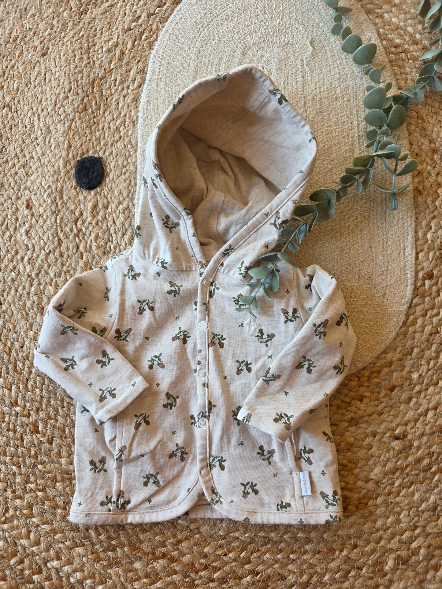 Noppies jasje maat 50