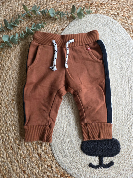 Feetje broek maat 56