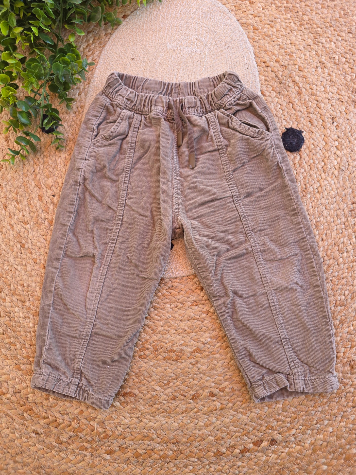 Zara broek maat 92