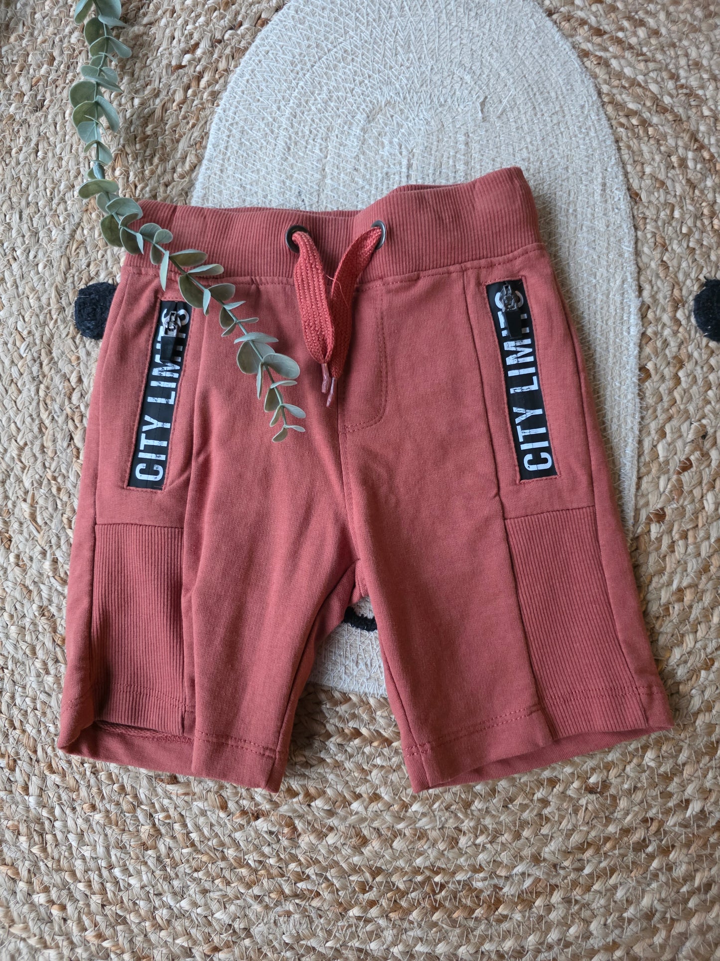 No conpromise korte broek maat 104