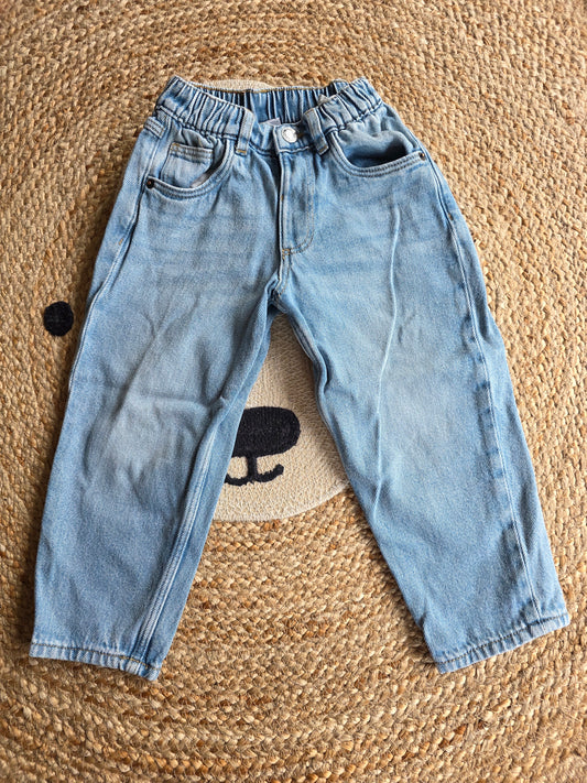 Zara jeans maat 104