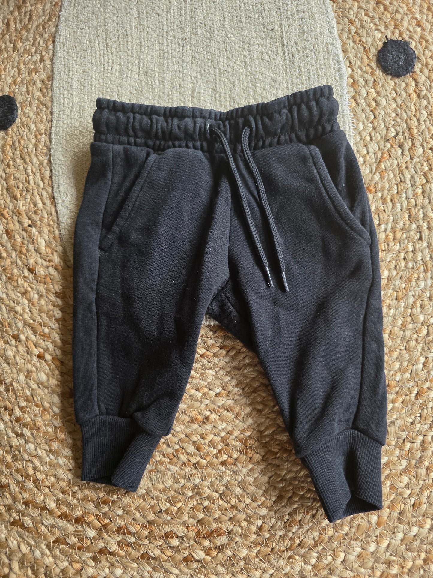 Hema broekje maat 62