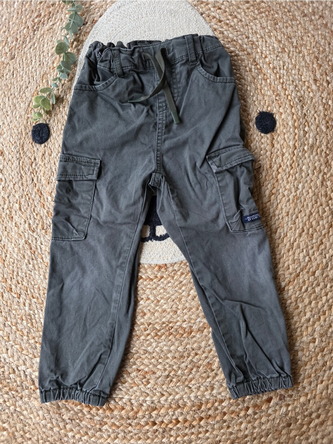 Name it broek maat 98