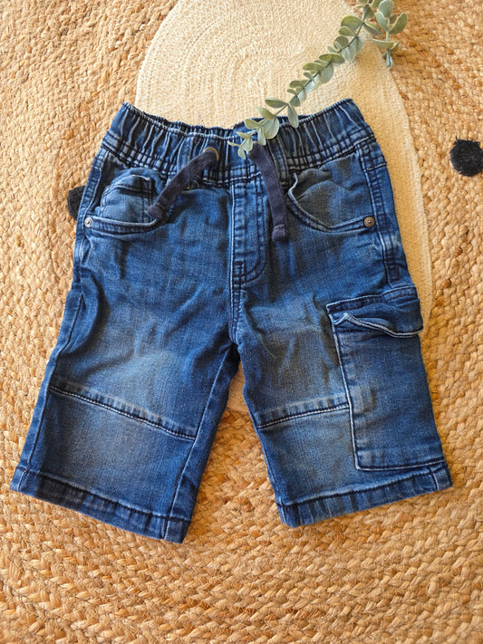 Alana korte broek maat 98