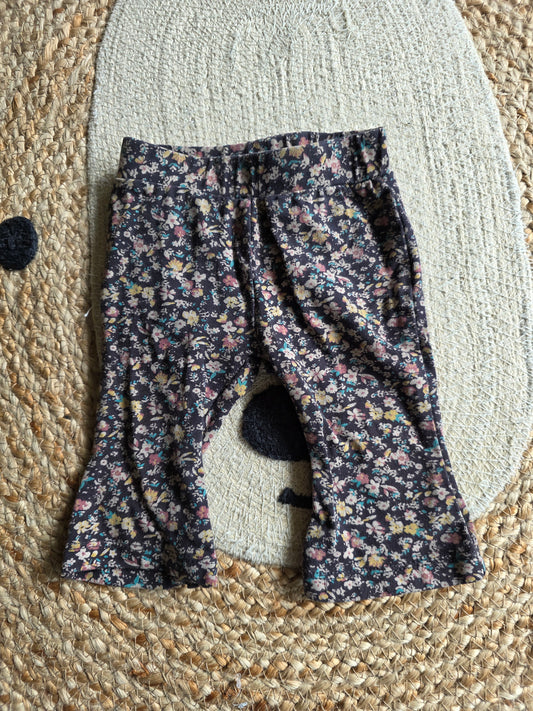 Prénatal broekje maat 56