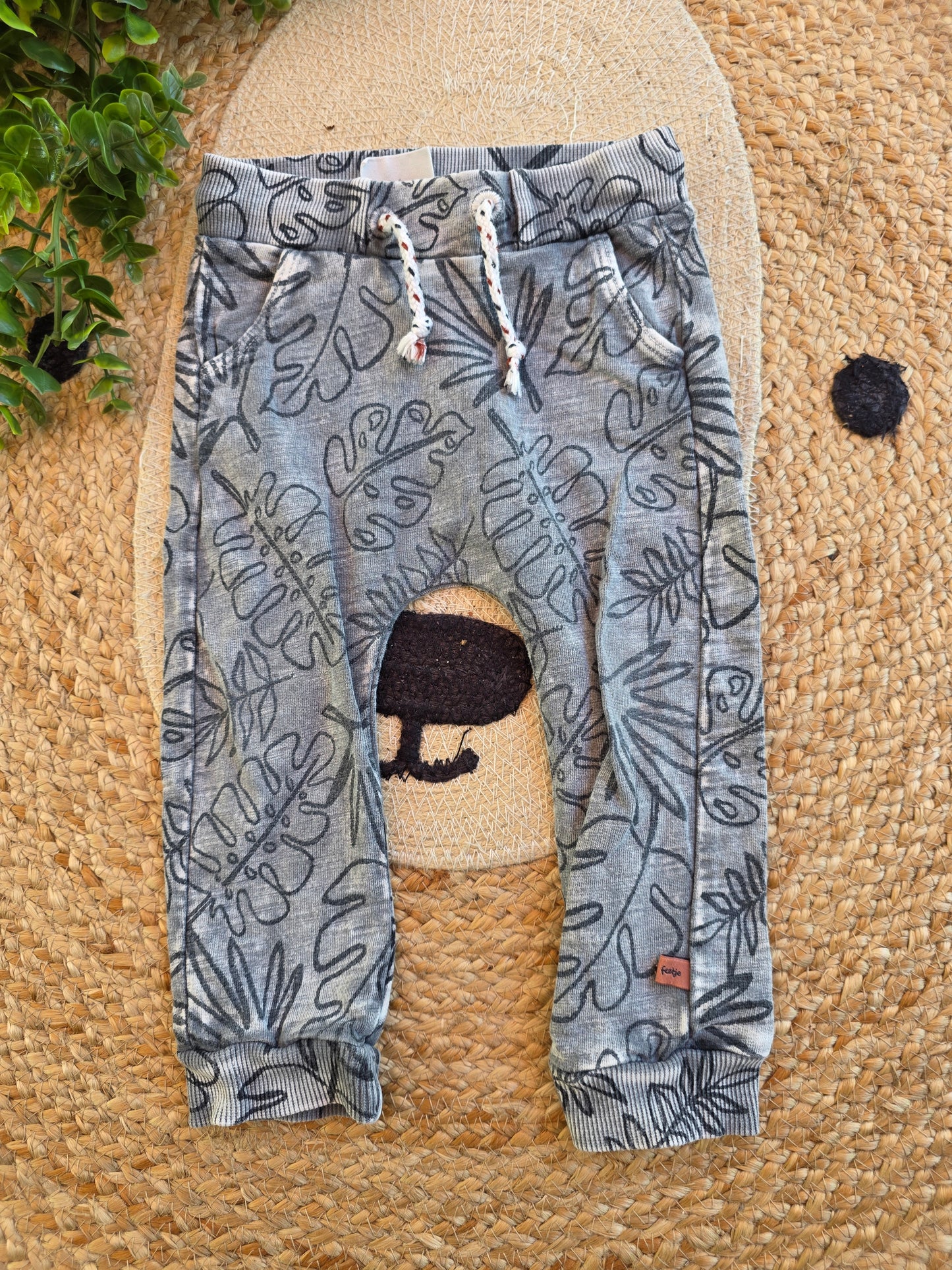 Feetje broek maat 80