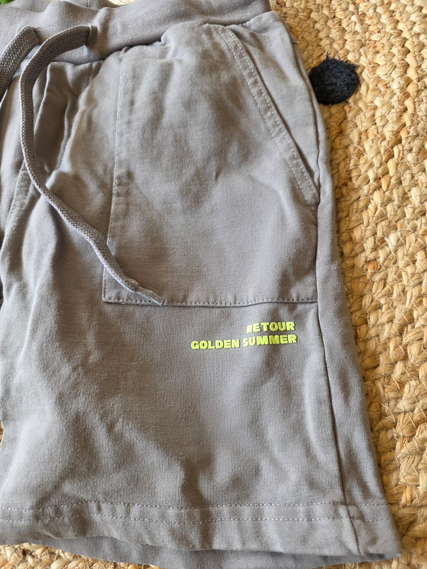 Retour korte broek maat 116