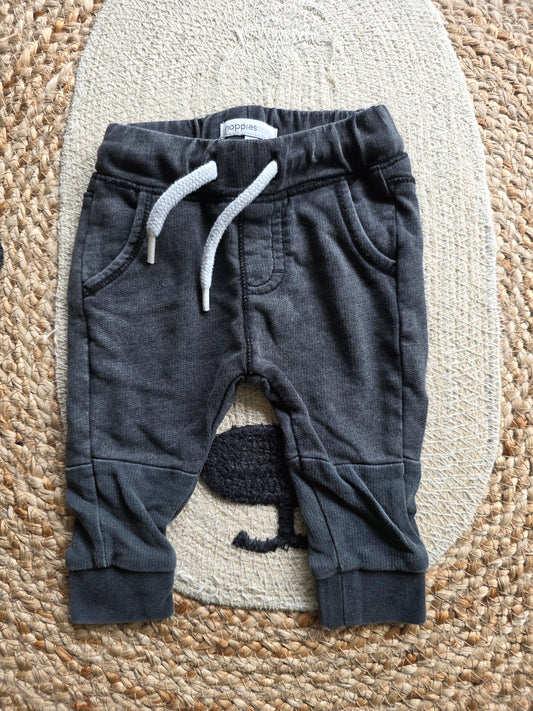 Noppies broekje maat 56