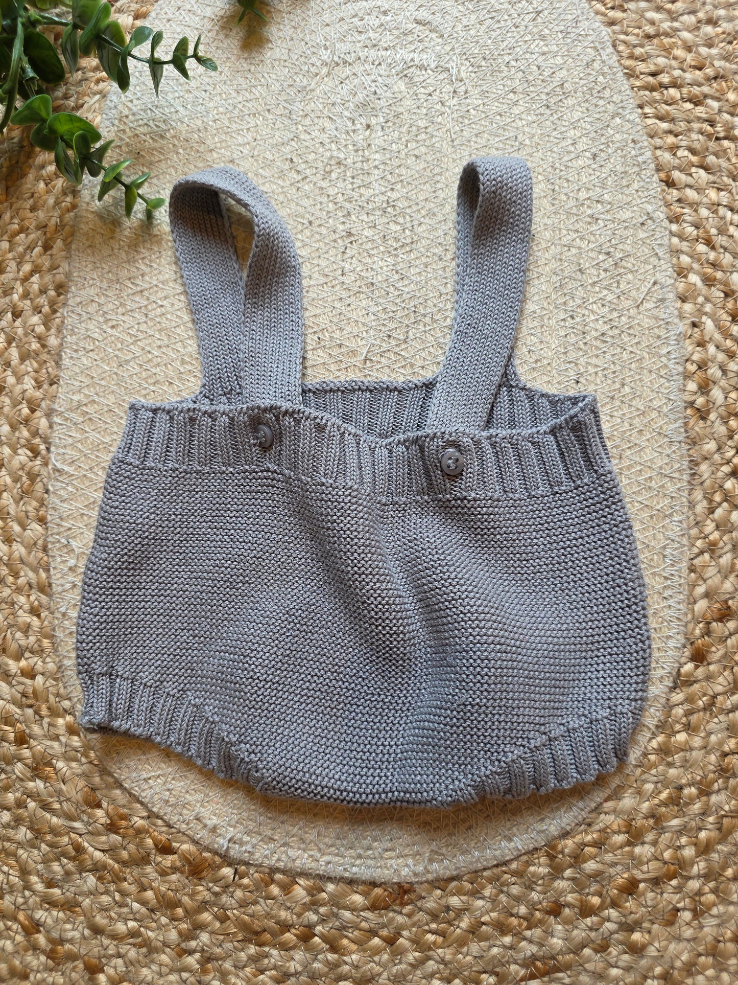 Zara broekje maat 3-6 M -K227