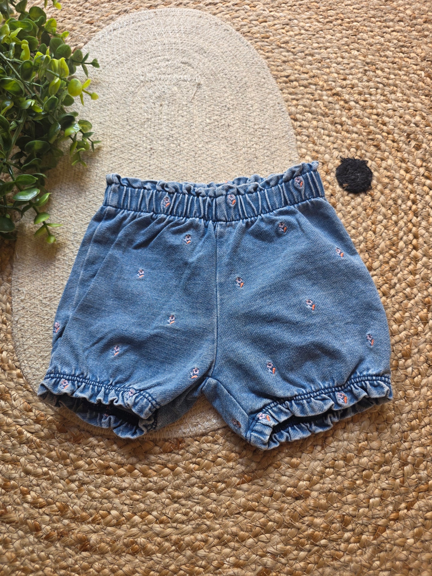 Bess korte broek maat 68 -K224