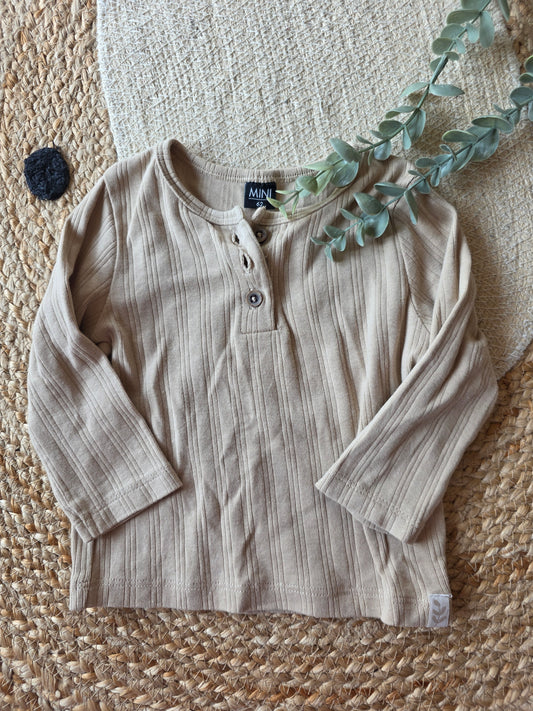 Mini shirtje maat 62