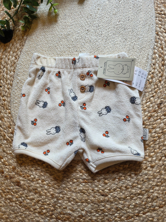 Nijntje korte broek maat 62 nieuw -K000