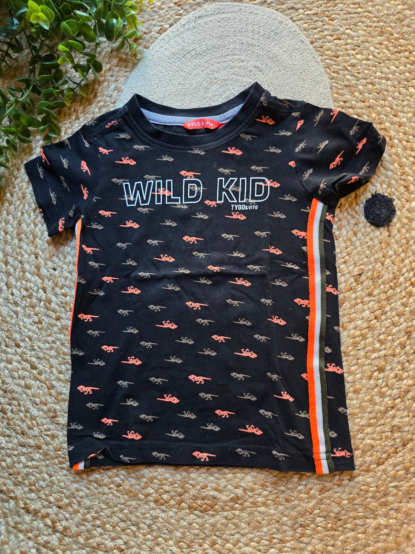 Tygo en vito tshirt maat 92 -K221