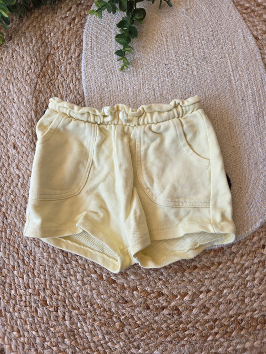 Mango korte broek maat 80 -K209