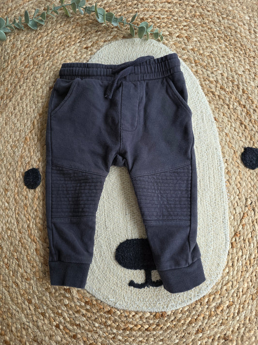 Prénatal broekje maat 68