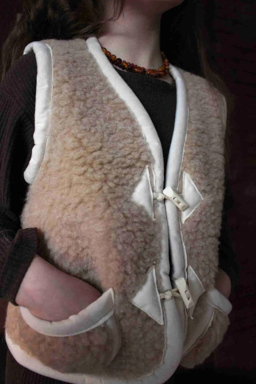 We Are Wovens - Wollen bodywarmer – Cappuccino