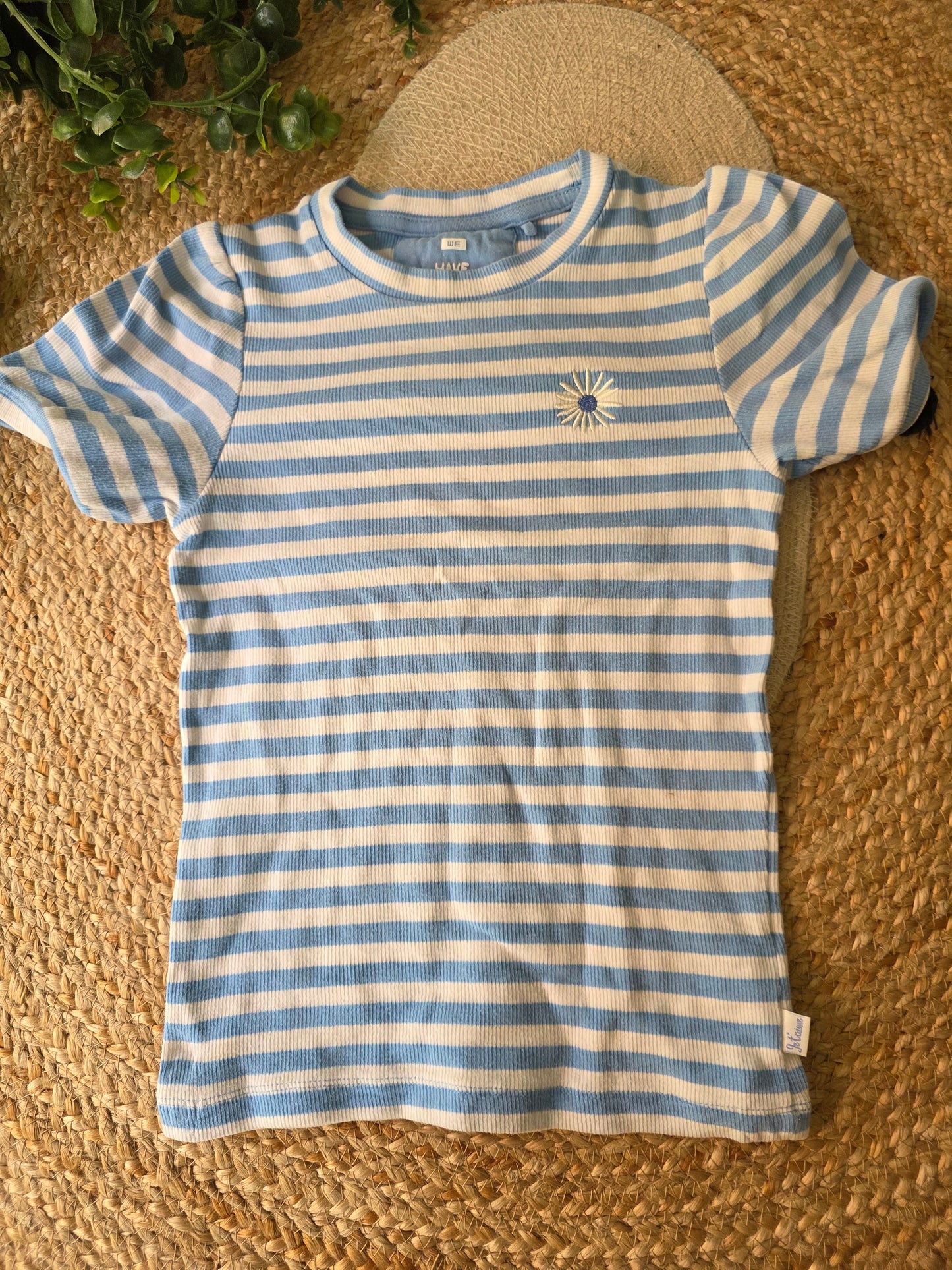 WE tshirt maat 134/140