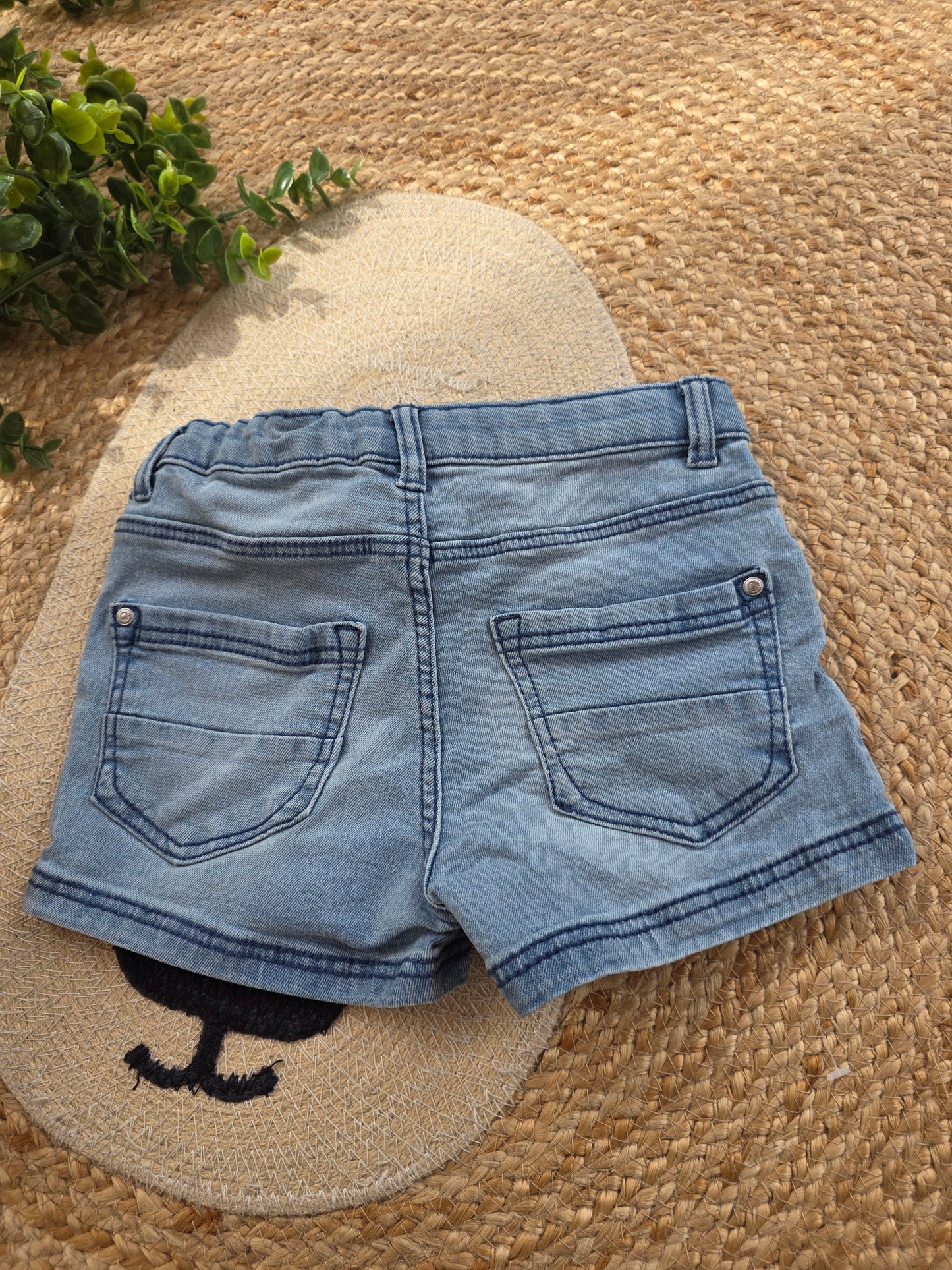 Hema korte broek maat 110/116
