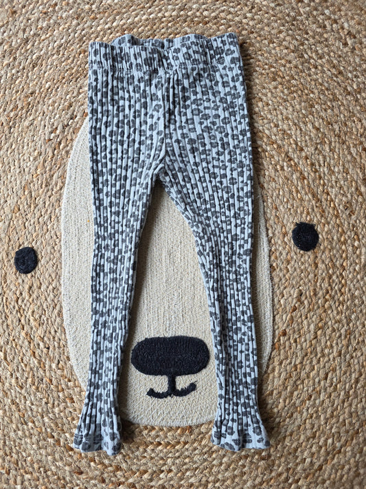 Zara legging maat 104