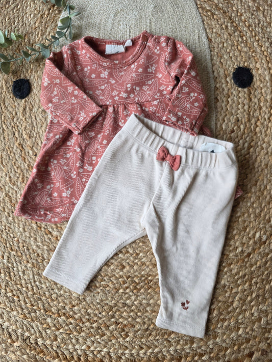 Feetje setje maat 56