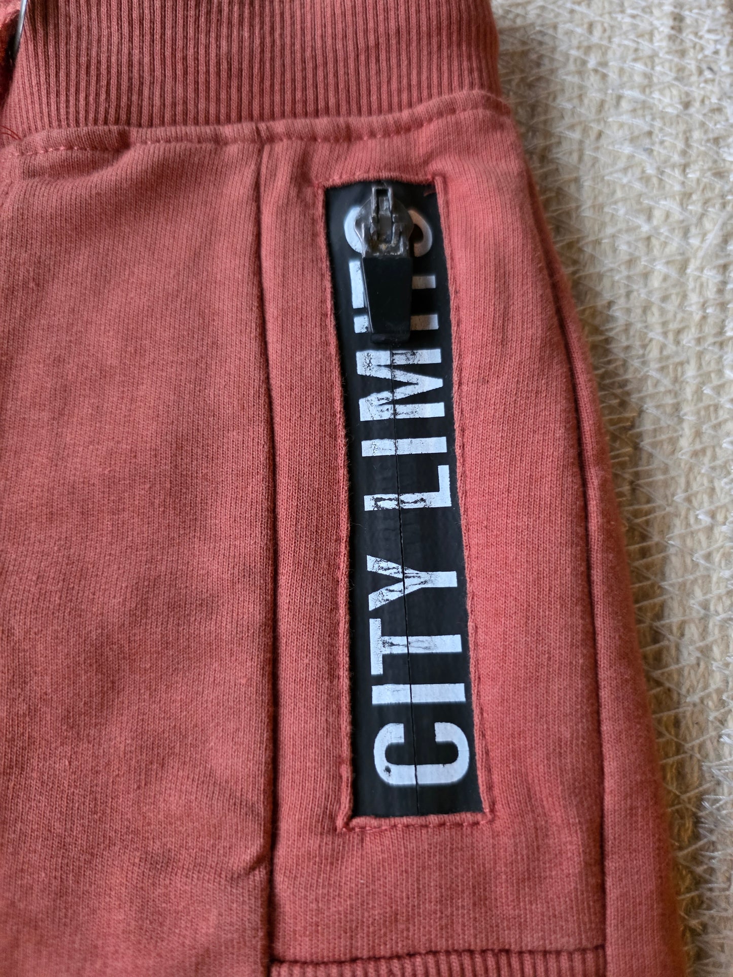 No conpromise korte broek maat 104