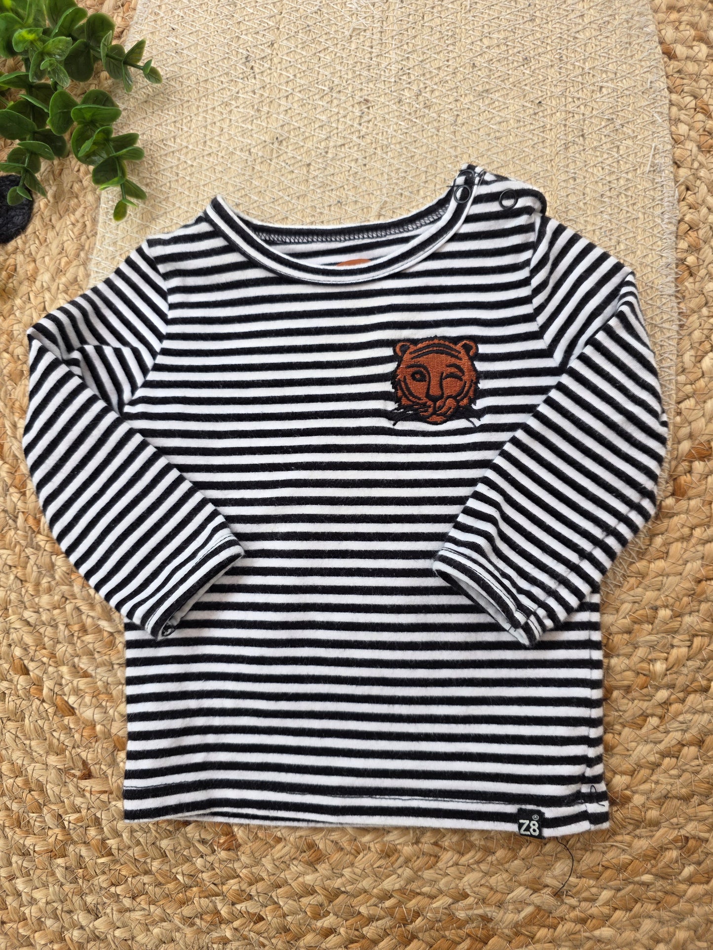 Z8 shirtje maat 56