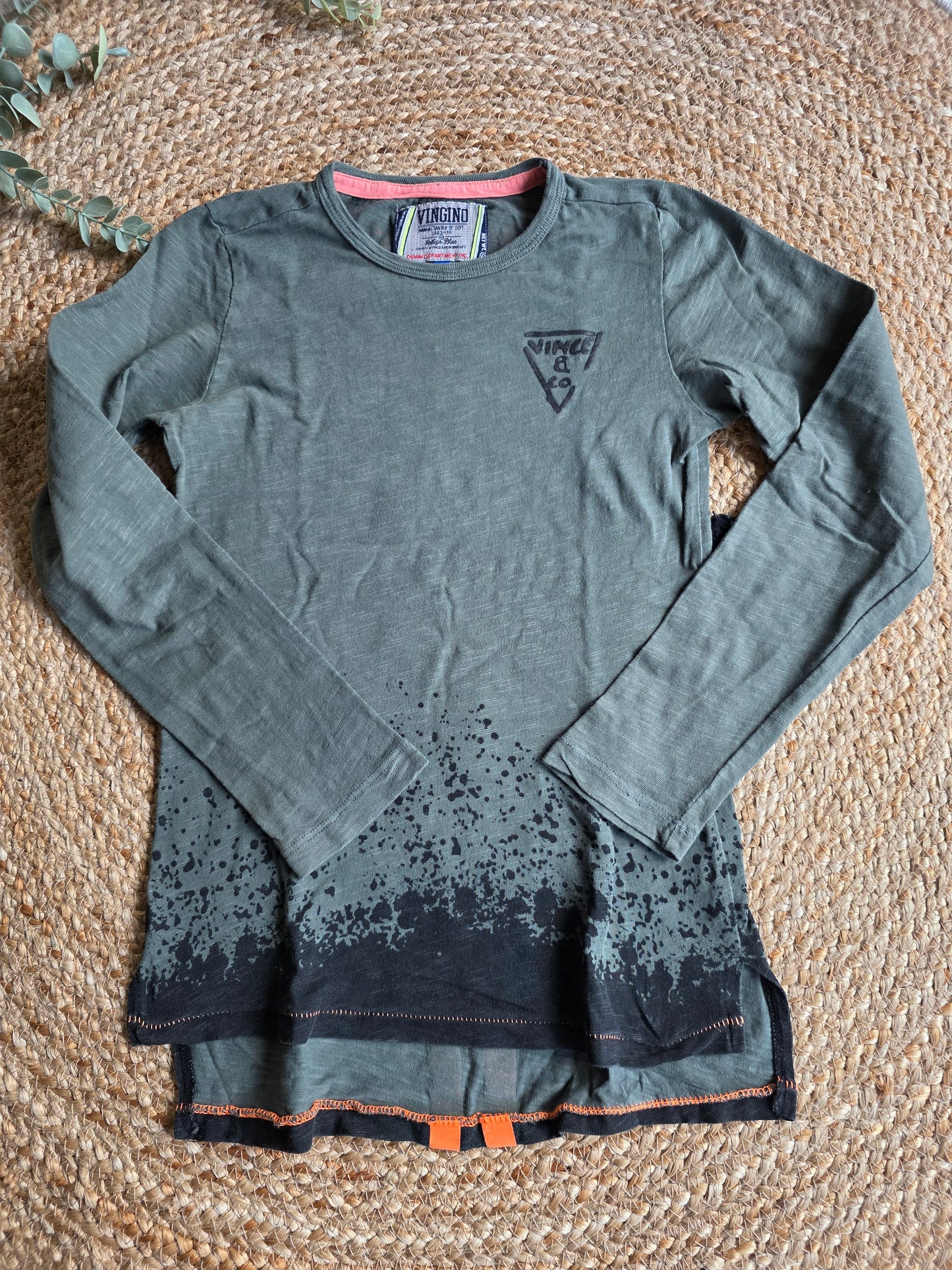 Vingino shirtje maat 122-128