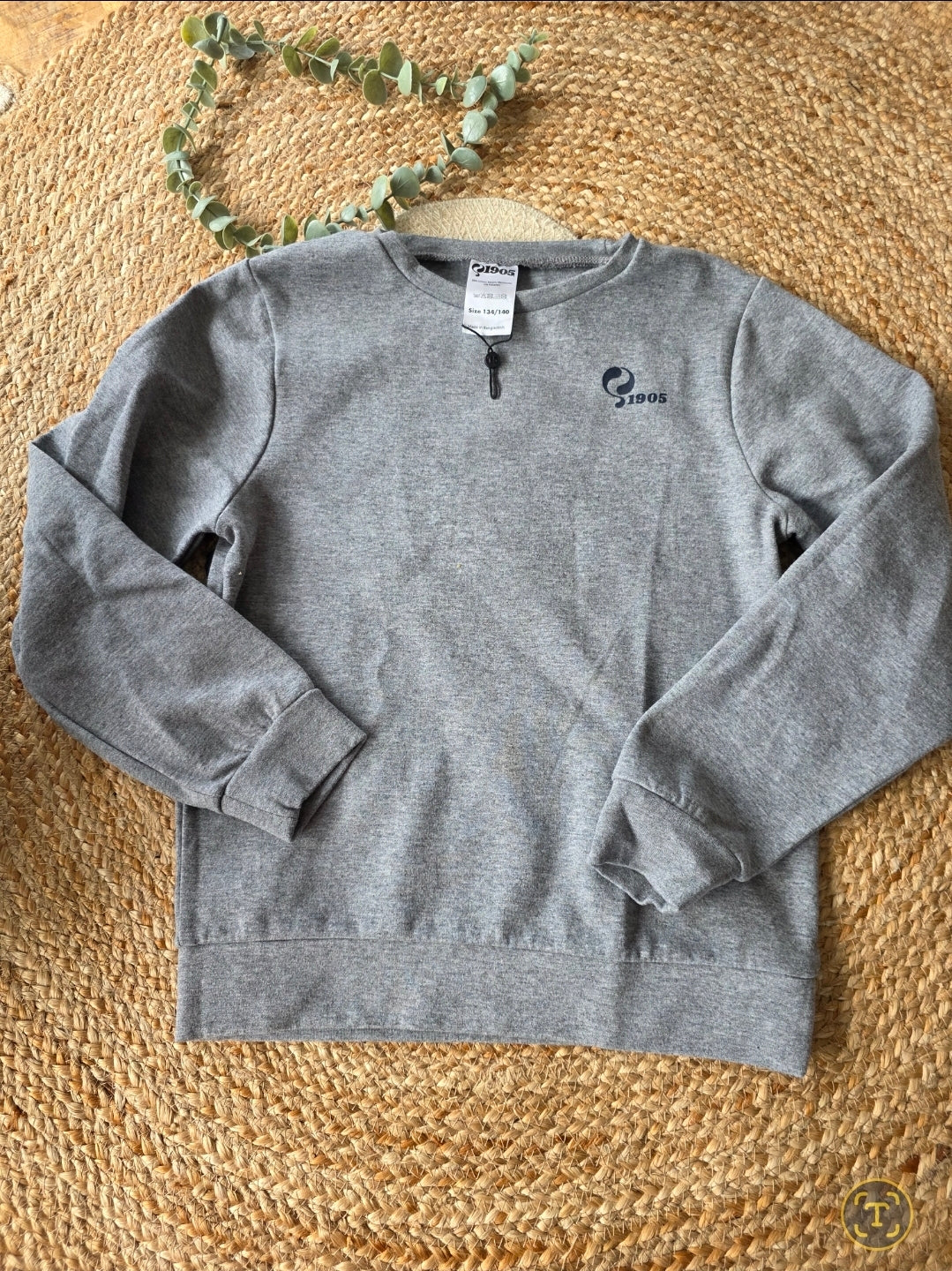 1905 trui maat 134/140